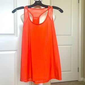 EUC Lululemon 🍑 peach colored racer back tank. Size 10